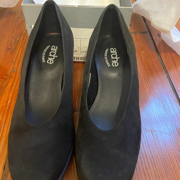 Arche Shoes - Arche Musaby Suede Pump NWT